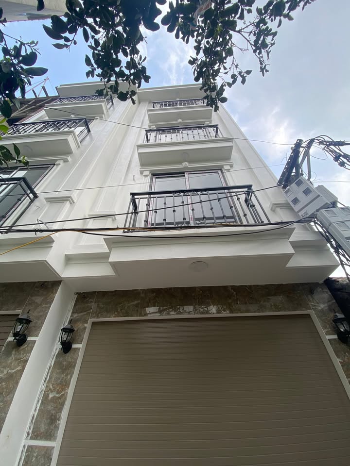 Bán nhà Đan Phượng 42m² giá 4 tỷ - Vị trí đẹp, ô tô đỗ gần!