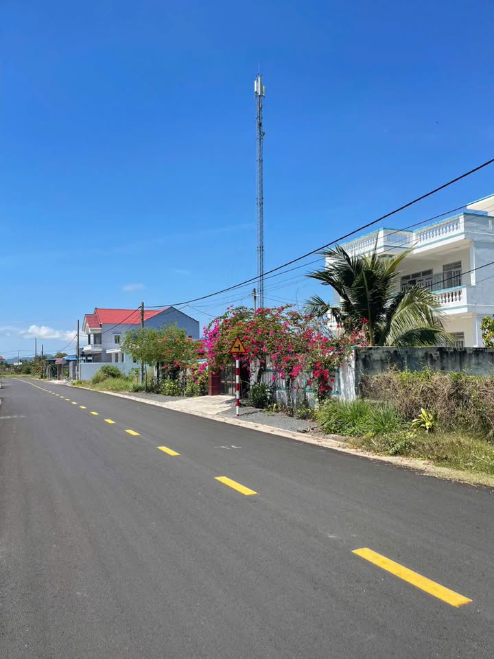 Đất nền Lộc An 147m² giá 2.2 tỷ - Sổ hồng riêng, tiềm năng lớn!