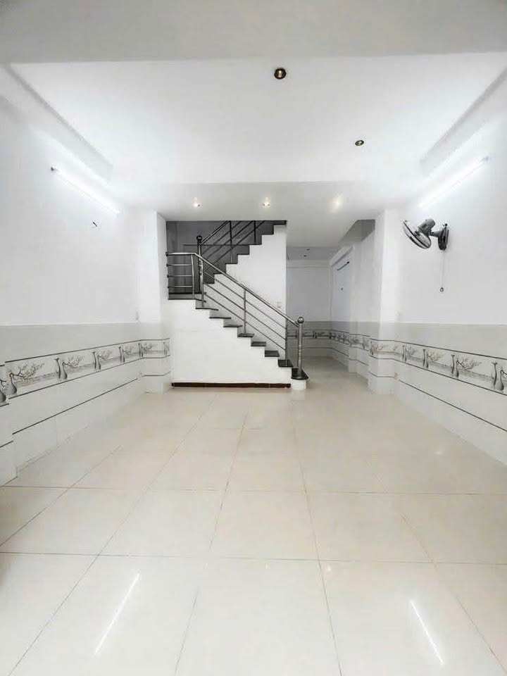 Nhà riêng Hương Lộ 2 Tân Bình 48m² - Ô tô vào tận nhà!
