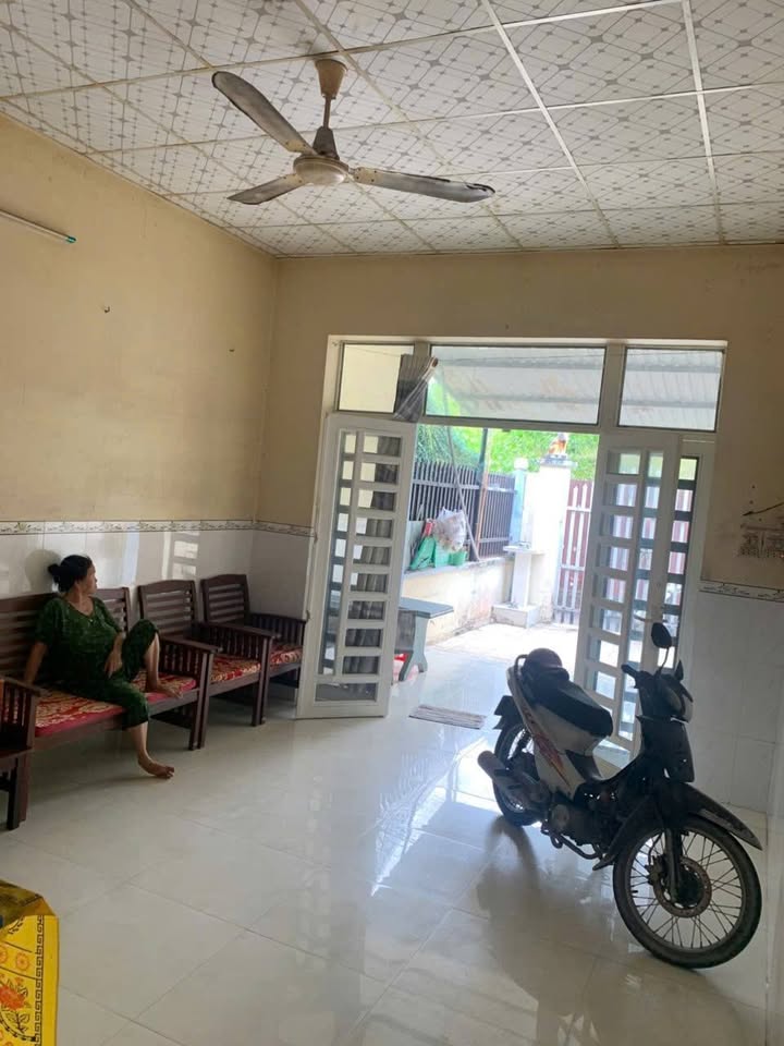 Nhà Riêng Bình Nhâm 118m² - Sổ Hồng Sẵn, Giá Tốt Chỉ 2.5 Tỷ!