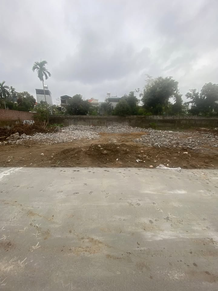 Đất nền Khu Quang Trung 5A Uông Bí 98.3m² - Sổ đỏ chính chủ, Xây dựng tự do!