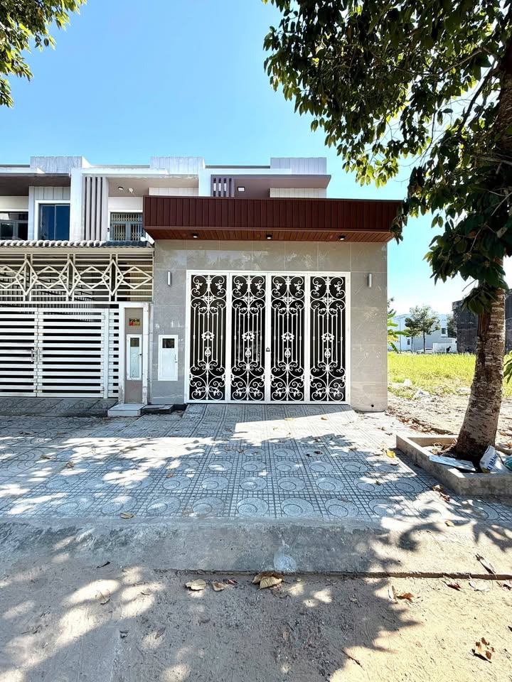 Nhà Phố KDT Phú Cường 110m² - Sân Đậu Oto, 3PN - Giá 3.45 Tỷ