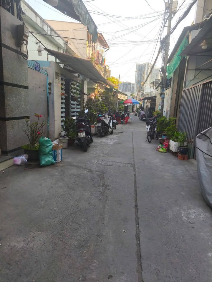 Nhà riêng Quận 7 Huỳnh Tấn Phát 79m² - Sổ hồng sẵn, ô tô vào tận nhà!