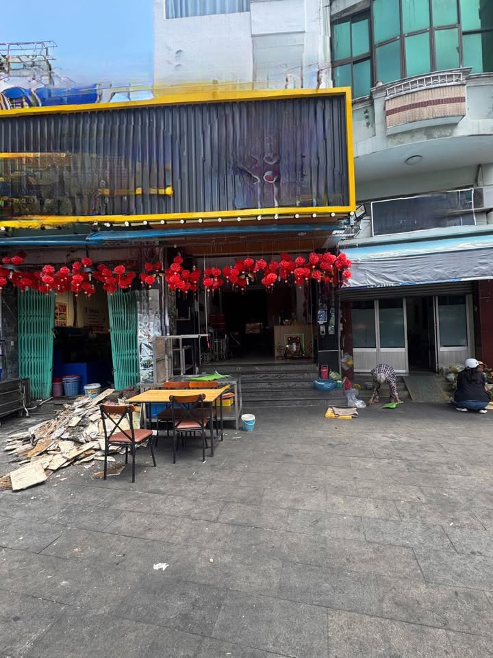 Mặt Tiền Đề Thám Q1 - Vỉa Hè Rộng 15m Kinh Doanh Sầm Uất