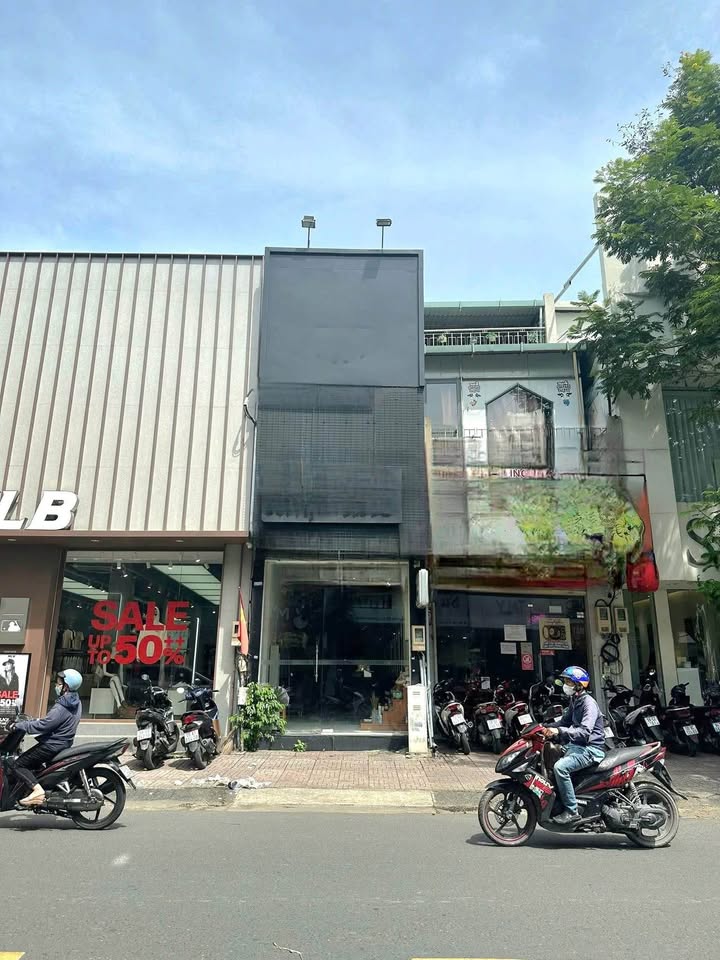 Nhà nguyên căn mặt tiền Lê Văn Sỹ, Phú Nhuận 96m² - Kinh doanh đắc địa!