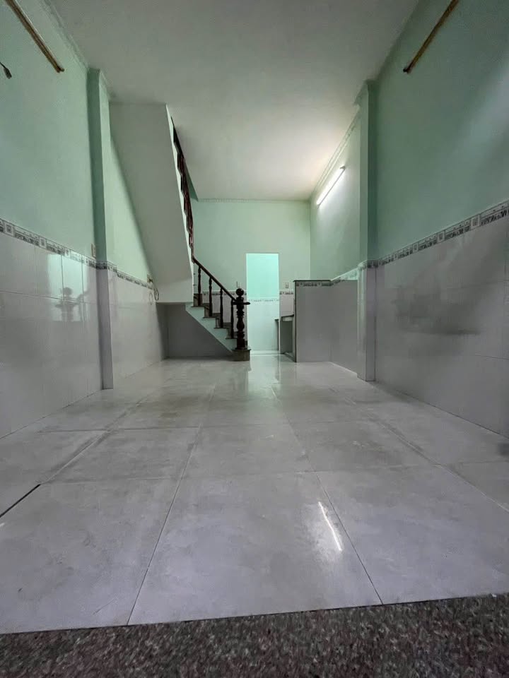 Nhà 2.85 Tỷ Quận 12 - Sổ Hồng Riêng, 2PN, Gần Chợ HL80b