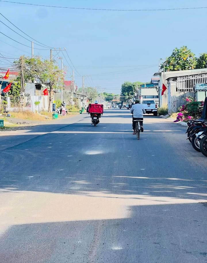 Đất mặt tiền Phạm Ngọc Thạch Đồng Xoài 280m² giá 2 tỷ - Sổ đỏ chính chủ!