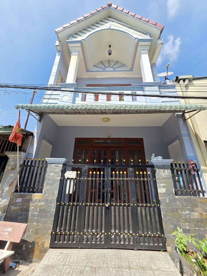 Nhà 2 Lầu 60m² Bình Chuẩn, Thuận An - Giá 2.5 Tỷ TL Sổ Hồng Riêng