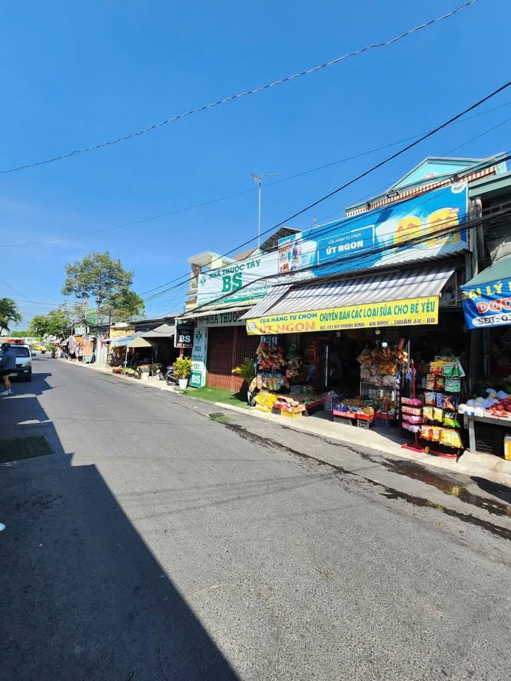 Nhà Mặt Tiền Kinh Doanh Quốc Lộ 13, Thuận An - 108m² Sổ Hồng Riêng