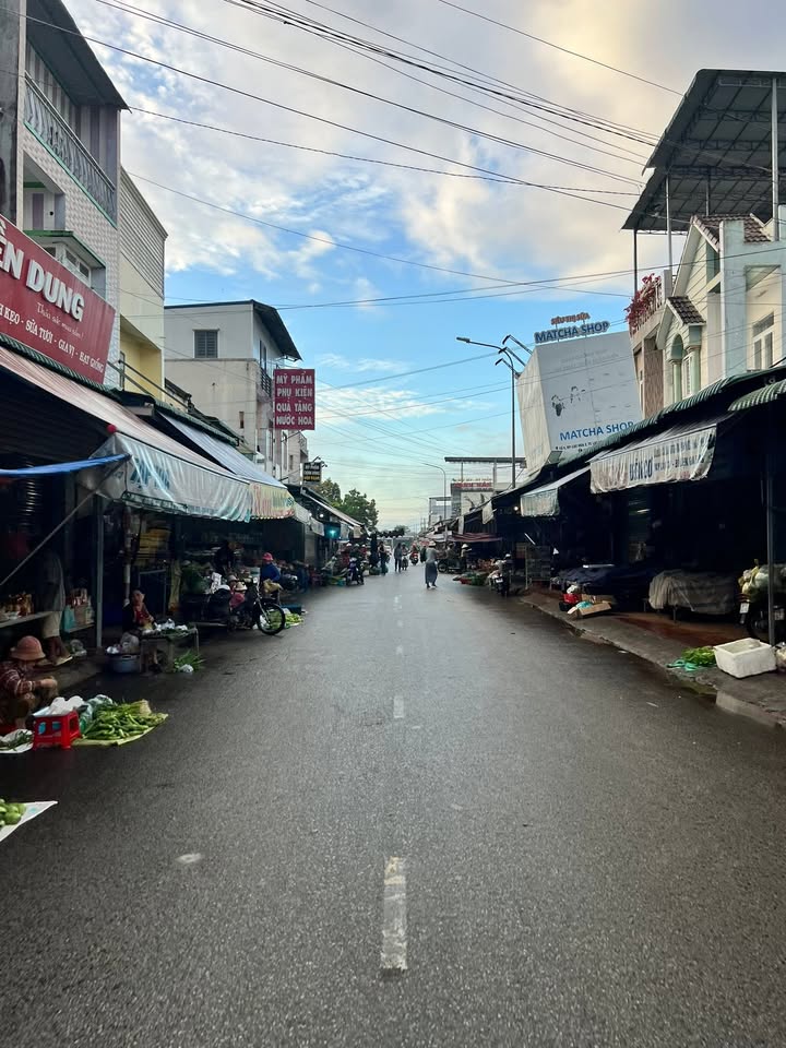 Đất nền 240m² Thị trấn Lạc Tánh - Sổ đỏ chính chủ, kinh doanh đắc lộc!