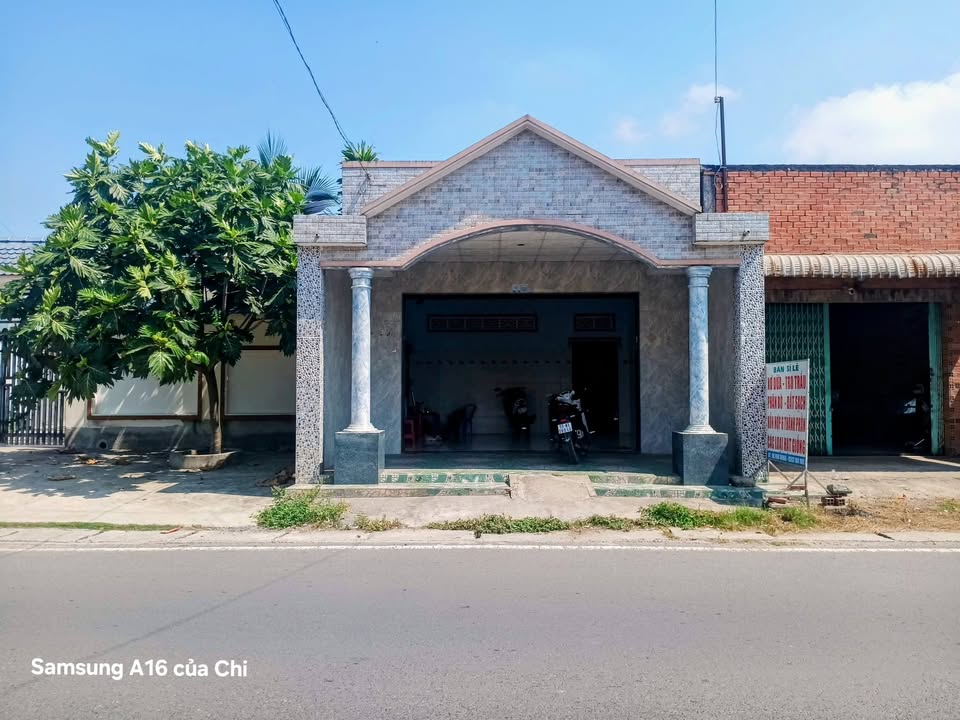 Nhà Mặt Tiền Tỉnh Lộ 9 Đức Hòa 252m² - Cơ Hội Kinh Doanh Đắc Địa!