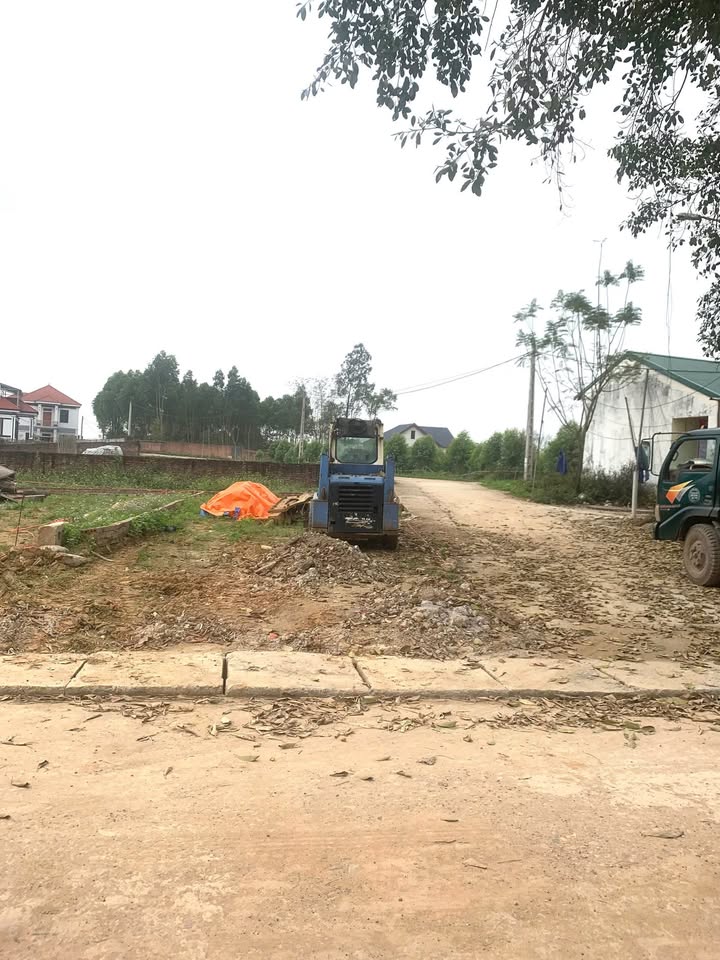 Đất nền Việt Trì 90.4m² giá 1.4 tỷ - Đường to ô tô, sổ đỏ chính chủ!