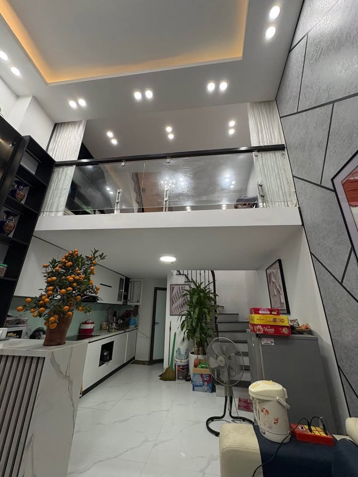 Nhà Phố Đội Cấn 40m² - 4 Tầng - 9.5 Tỷ - Sổ Đỏ Chính Chủ