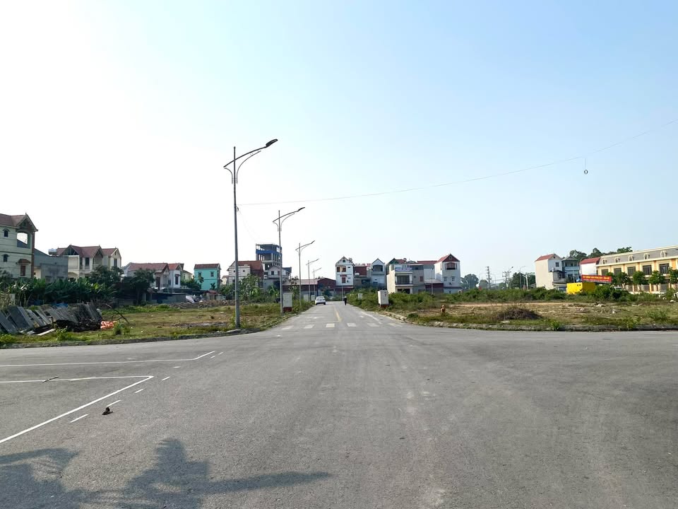 Đất Nền Mặt Tiền Kinh Doanh Trần Danh Tuyên, Bắc Giang - 95m² Giá 3 Tỷ