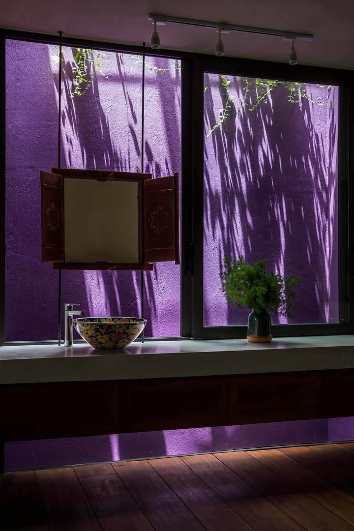 Cho thuê Biệt thự Sông Thảo Điền, TP. Thủ Đức - 3PN, Hồ bơi & BBQ tầng thượng