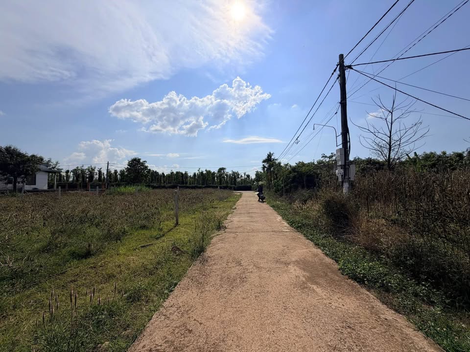 Đất nền Ea Kao, Buôn Ma Thuột 300m² - Sổ đỏ chính chủ