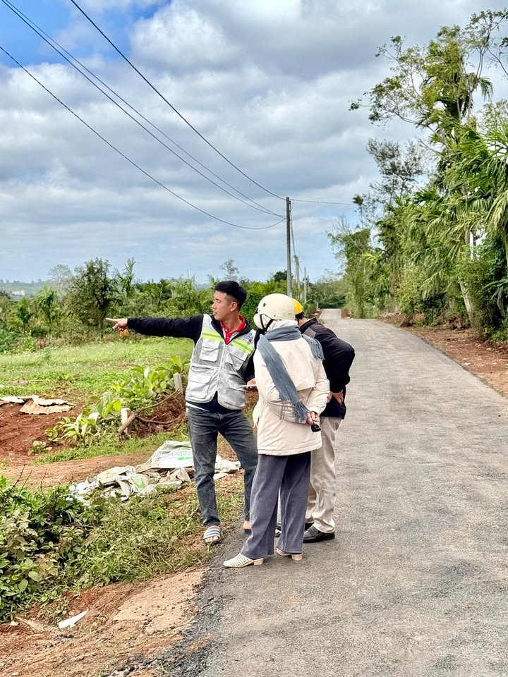 Đất nền mặt tiền đường nhựa Ea Drông, Buôn Hồ - 320m² giá 720 triệu