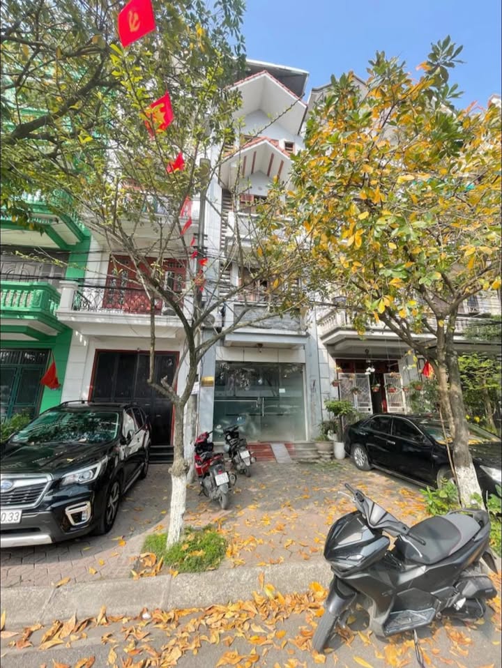 Nhà Phân Lô Cầu Giấy 60m² - 2 Mặt Tiền, Ô Tô Tránh - Giá 29.3 Tỷ