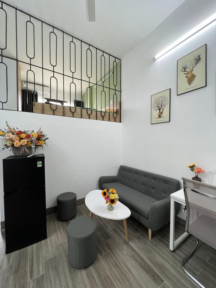 Cho thuê Duplex 2PN Phùng Khoang - View hồ, 2 tầng riêng biệt