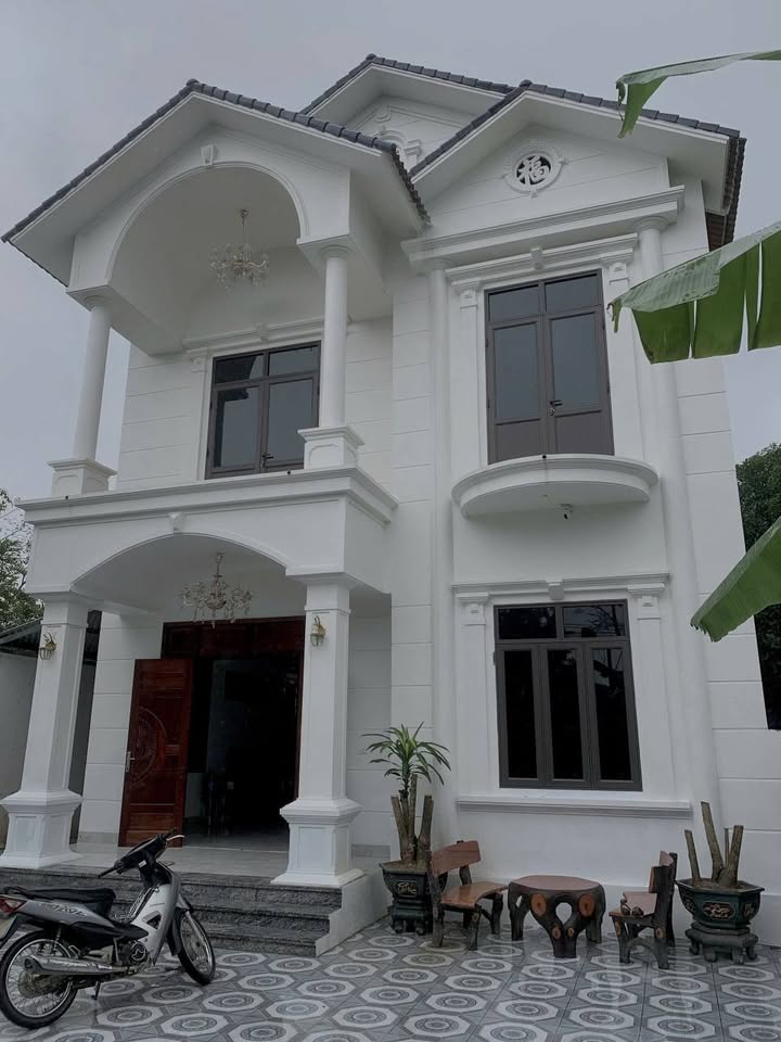 Bán nhà riêng Lương Sơn Hòa Bình 400m² giá 3 tỷ - Sẵn sàng ở ngay!