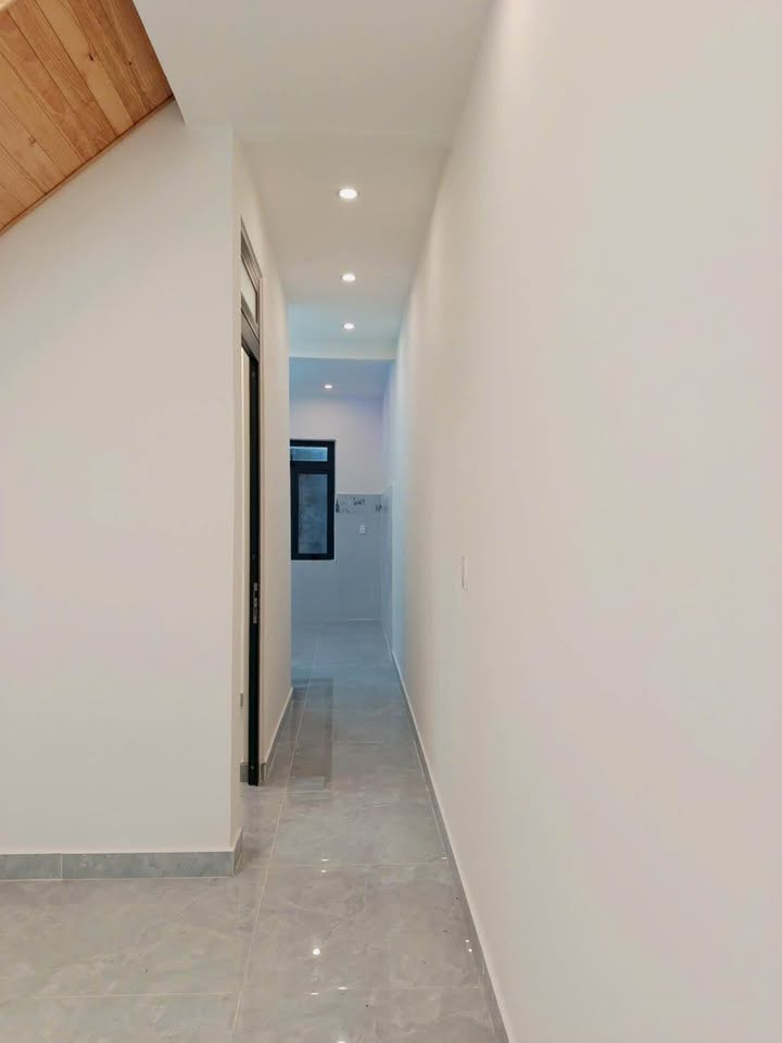 Nhà 67m² Đà Lạt, P7 - 3PN, Sổ Đỏ, Giá 2.9 Tỷ TL