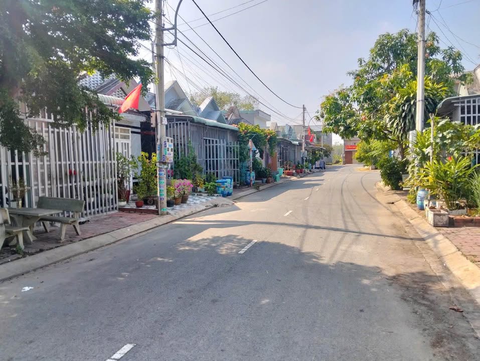 Đất nền Chánh Phú Hòa 80m² giá 1.2 tỷ - Sổ đỏ chính chủ!