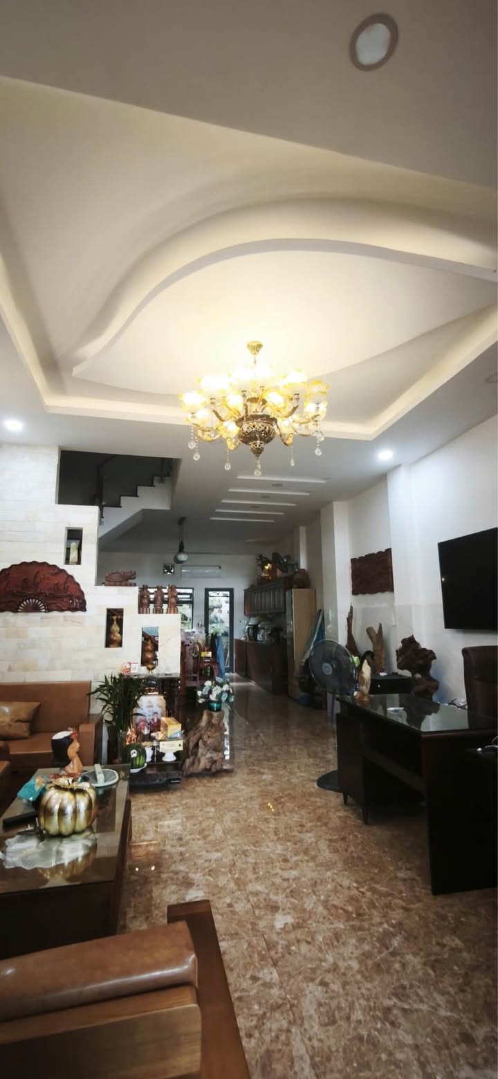 Nhà KĐT Hà Quang 2 Nha Trang 100m² giá 9.3 tỷ - Ô tô vào tận nhà