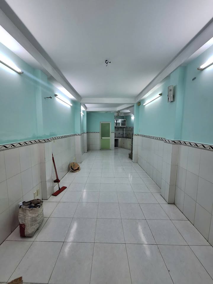 Nhà Hẻm Nguyễn Ngọc Lộc Q10 36m² giá 11 triệu - Sẵn sàng ở ngay!