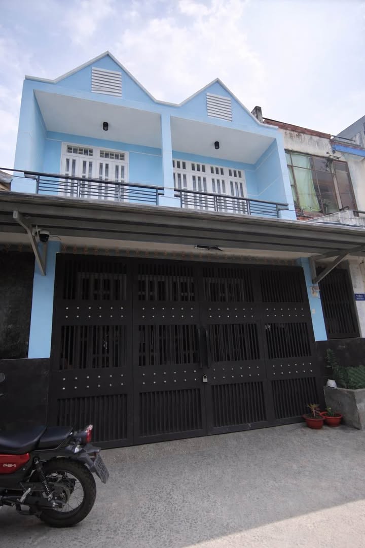 Nhà riêng Quận Bình Tân 122.7m² giá 7.6 tỷ - Hẻm Ô tô vào tận nhà!