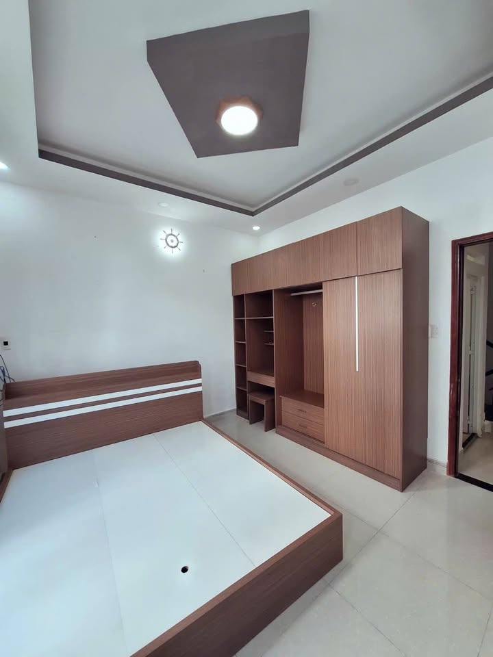 Nhà riêng Hẻm Huỳnh Tấn Phát, Nhà Bè - Full nội thất, 10 triệu/tháng!