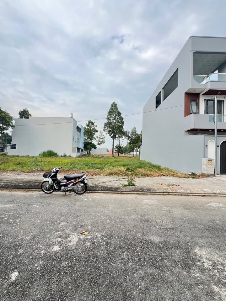 Bán Đất Nền Stella Ngân Thuận Cần Thơ 95m² - Hướng Tây Nam