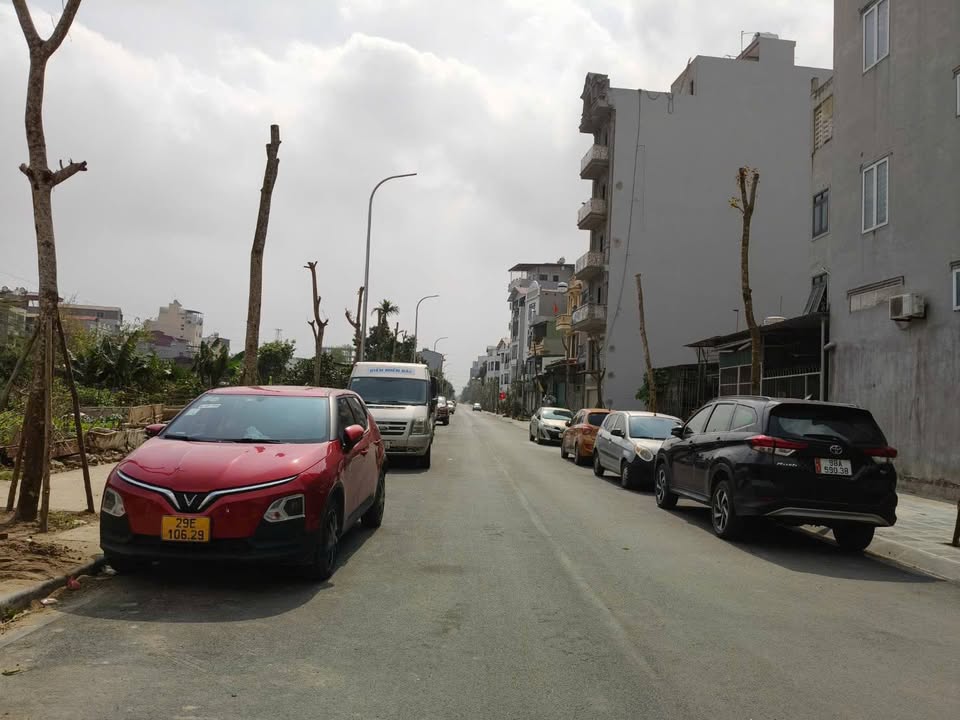 Đất nền Việt Hưng 85m² giá 13 tỷ - Lô góc đường to ô tô tránh!