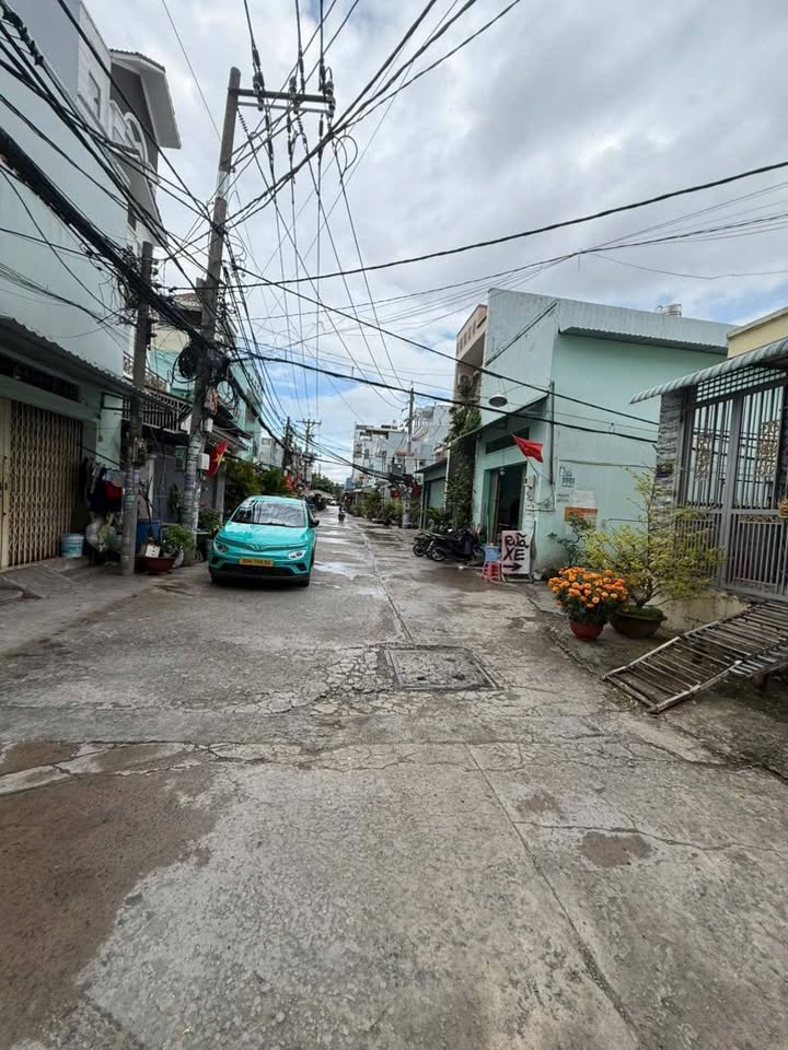 Thuê nhà Bùi Tư Toàn Bình Tân 135m² 11.5tr - Diện tích khủng, xe tải thông!