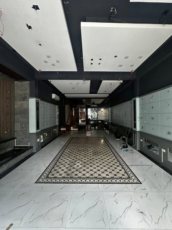 Nhà mặt tiền Núi Thành Đà Nẵng 300m² giá 35 triệu - Vị trí đắc địa