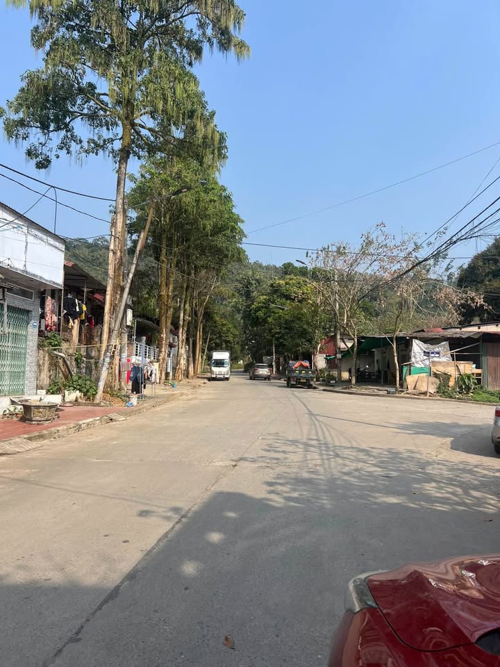 Nhà 80m² Triệu Quang Phục, Lào Cai - Hướng Nam, Gần Chợ & Trường Học