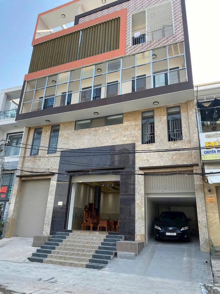 Nhà Nguyễn Quý Yêm 420m² 100tr - Ô tô vào tận nhà