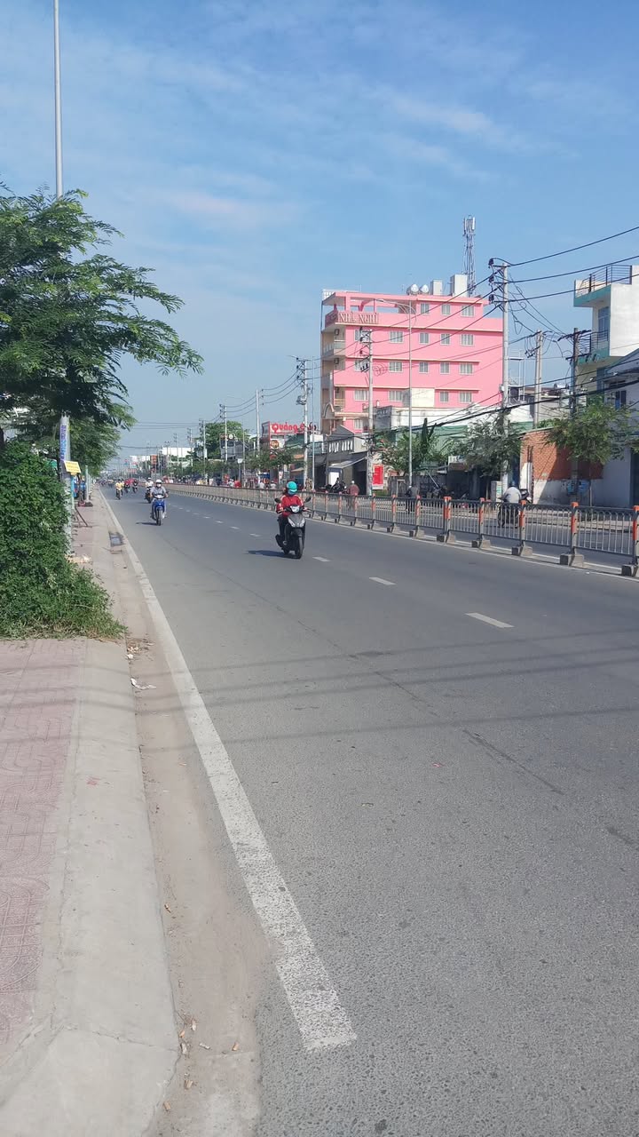 Nhà nguyên căn Tô Ký Hóc Môn 8.5 triệu - Mặt tiền kinh doanh đắc địa!