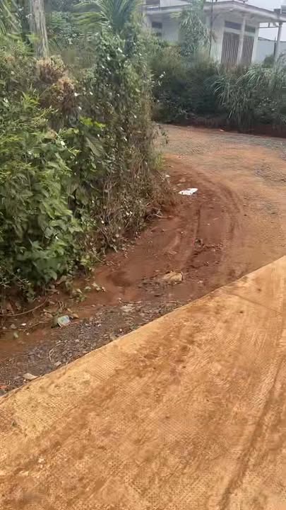 Đất nền Buôn Hồ 473m² - 2 mặt tiền, sổ đỏ chính chủ!