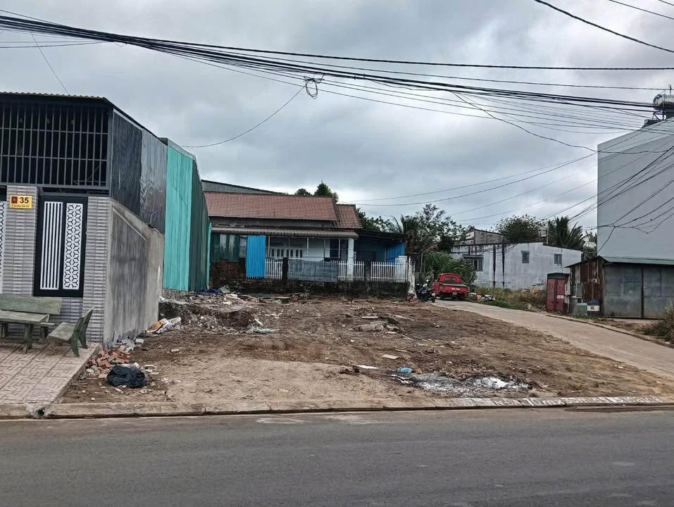 Nhà Phố Buôn Ma Thuột 350m² Y Ngông nối dài - Đầu tư sinh lời vượt trội!