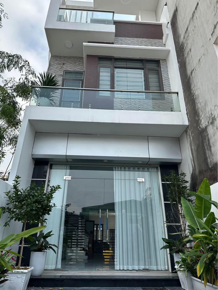 Nhà riêng Hạ Long 108m² - Chính chủ bán, giá tốt hiếm có!