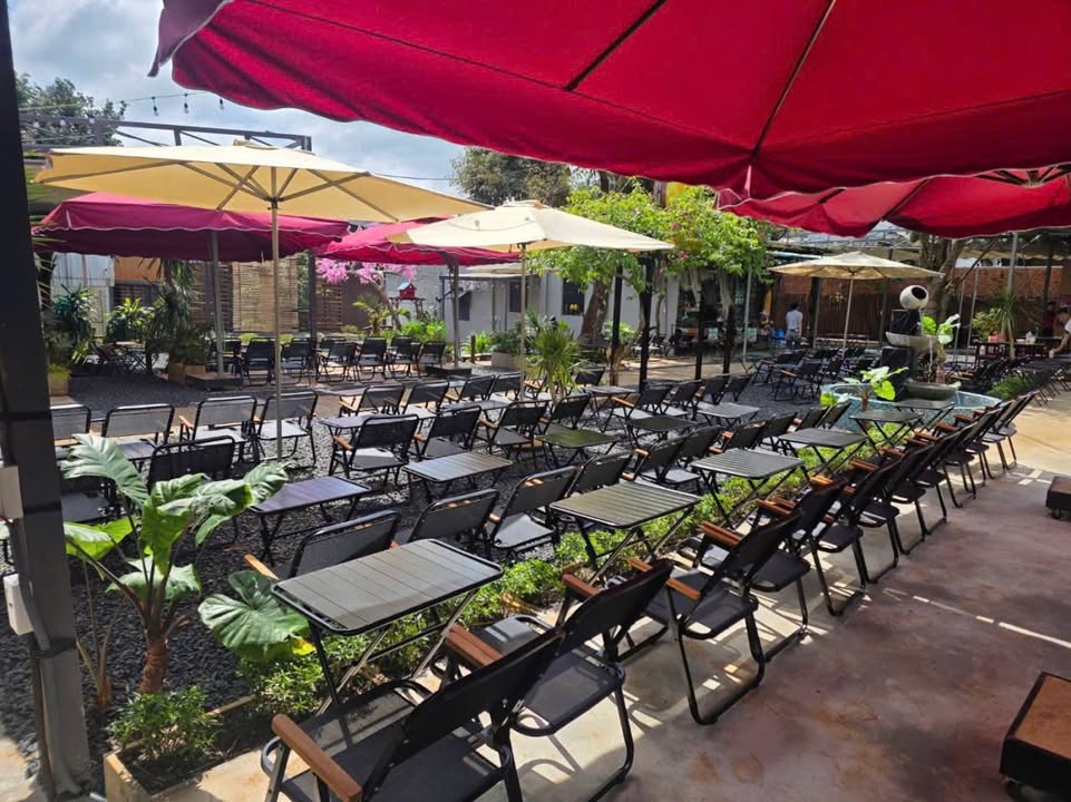 Sang Quán Cafe Eatam, Buôn Ma Thuột - 1000m², Kinh doanh Acoustic Chill, Giá 8xx Triệu