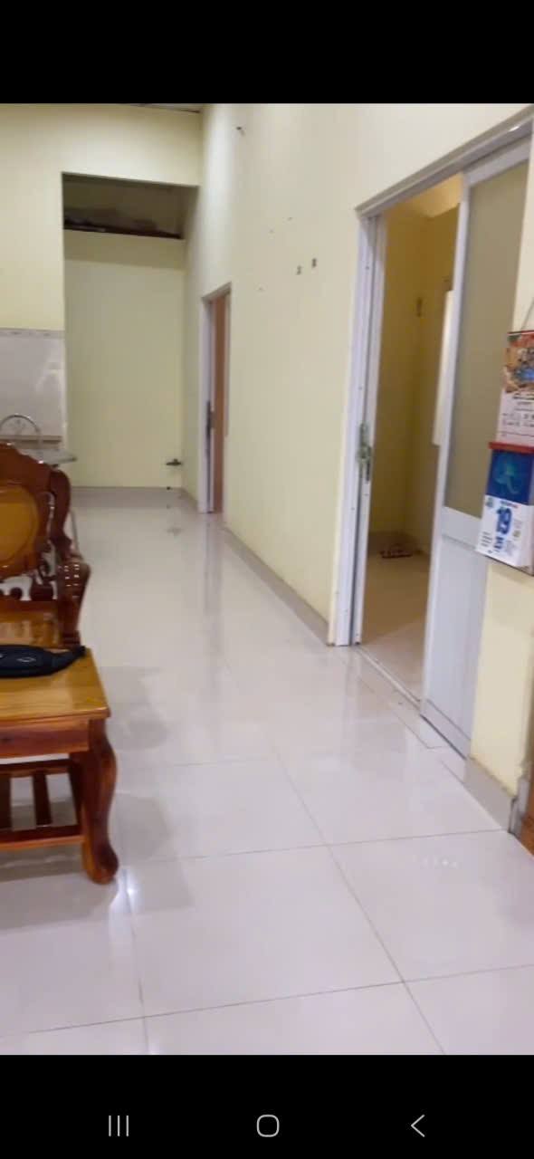 Nhà riêng Đồng Xoài 380m² giá 2.05 tỷ - Sổ hồng sẵn