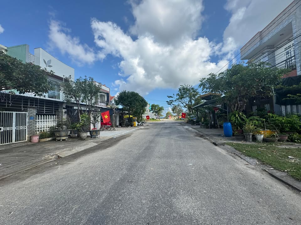 Đất Nền Quảng Phú 150m² - Sổ Đỏ Rõ Ràng, Gần UBND Xã