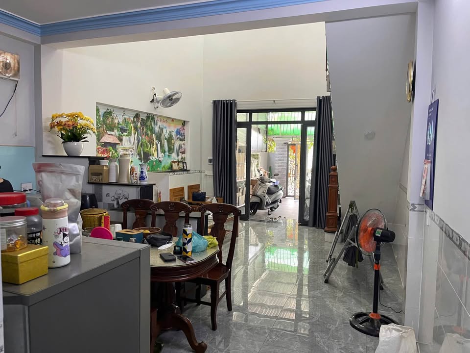 Bán nhà mặt tiền Cây Da Dĩ An 95m² - Vị trí đắc địa kinh doanh ngay!