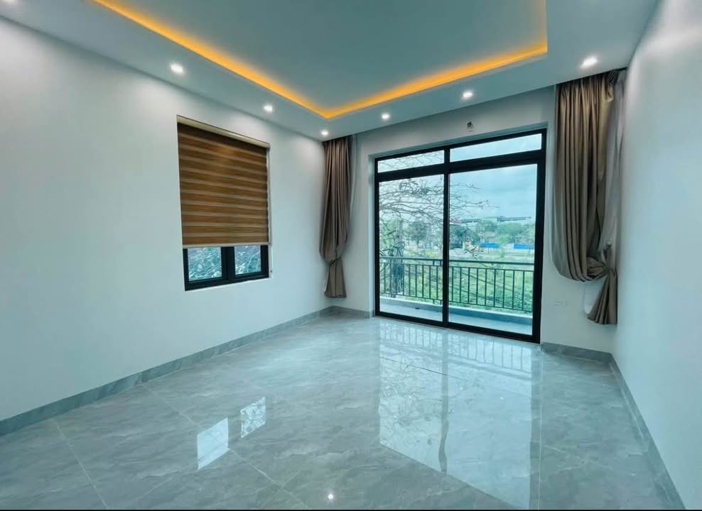 Nhà Lý Nhân Tông 60m² giá nhỉnh 2 tỷ - Ô tô đỗ cửa, thiết kế hiện đại!