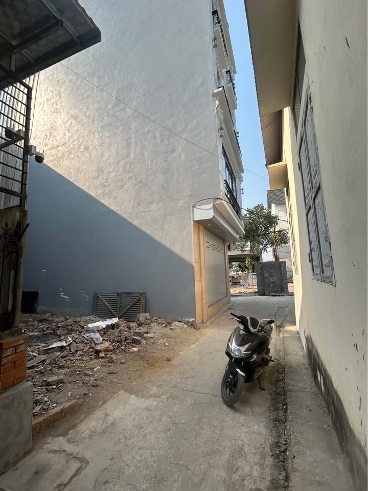 Đất nền Tốt Động Chương Mỹ 45m² - Ô tô đỗ cửa, Sổ đỏ chính chủ!