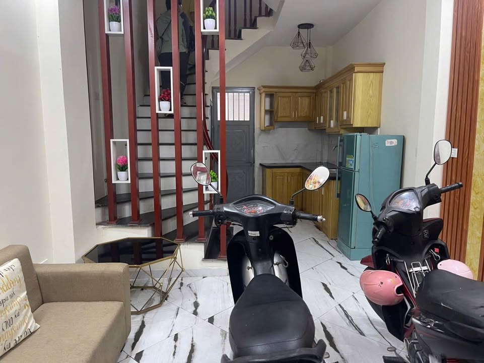 Nhà 4 tầng Yên Nghĩa, Hà Đông 7 triệu/tháng - Ô tô đỗ cửa, sẵn sàng ở ngay!