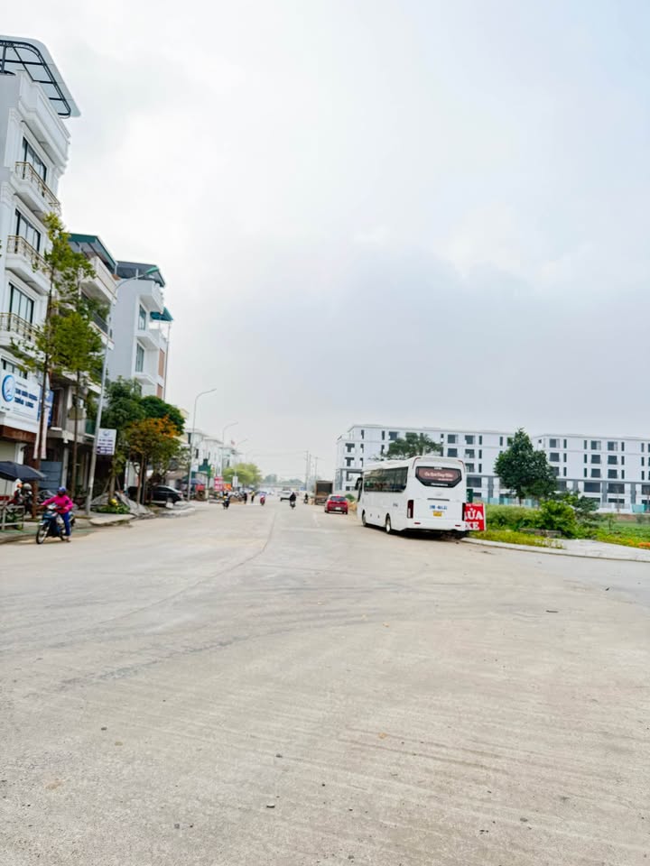 Bán đất tái định cư Đồng Gia 2, Hòa Bình - 85m² Hướng Đông Bắc, Giá 9 Tỷ