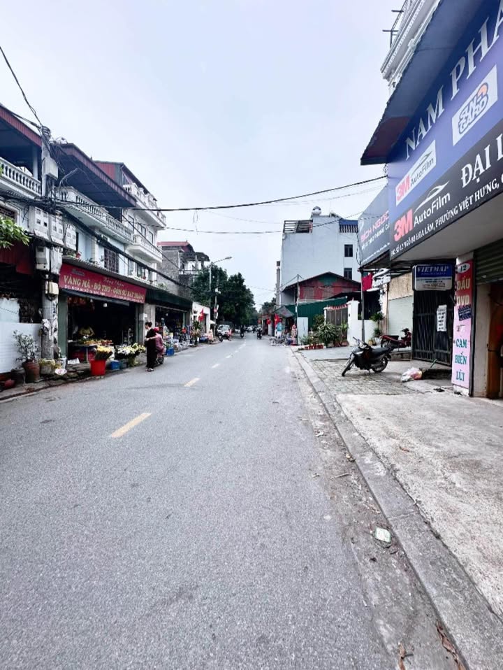 Nhà riêng Hoa Lâm Long Biên 64m² - Ô tô vào tận nhà!