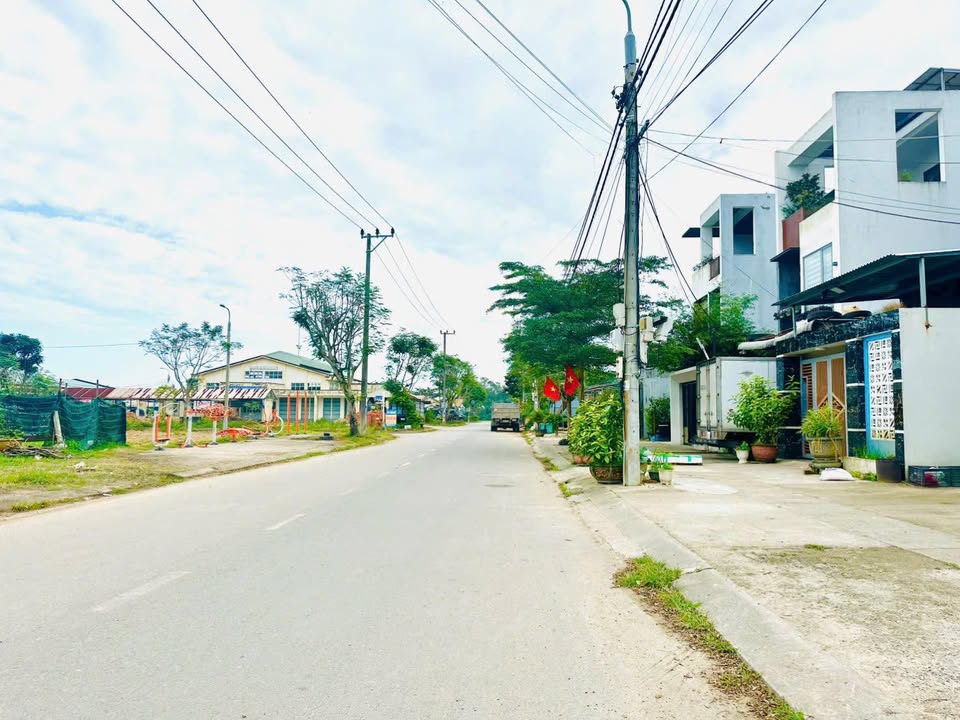 Đất nền Hòa Ninh 120m² chỉ 2.3 tỷ - Tiềm năng tăng giá!